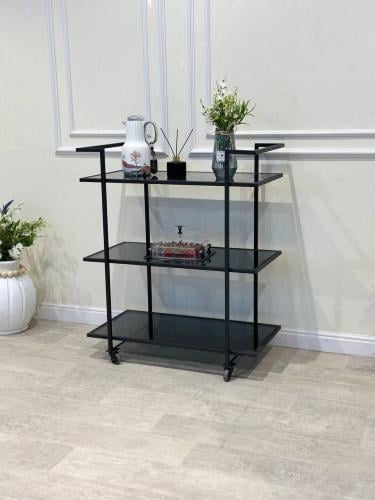 عربيه تقديم 3 دور زجاج اسود شفاف