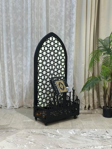 استاند حامل سجاد مضيئ بكفرات