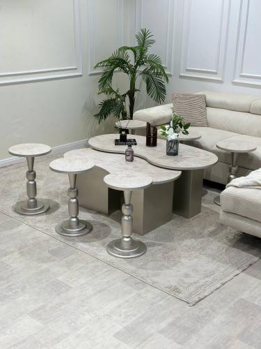 طقم طاولات ضيافة 2+6 – سطح بديل رخام