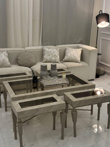 طقم طاولات بديل رخام شمباني مع 4 طاولات خدمة *عروض