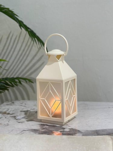 فانوس رمضاني مضيى بلاستيك لون ابيض