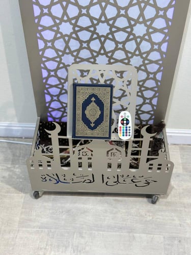 استاند حامل سجاد مضيئ بكفرات