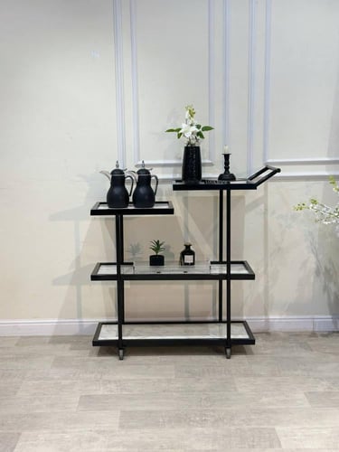 عربة تقديم 4 أدوار بسطح خشب ابيض رخامي أنيق – تصمي...