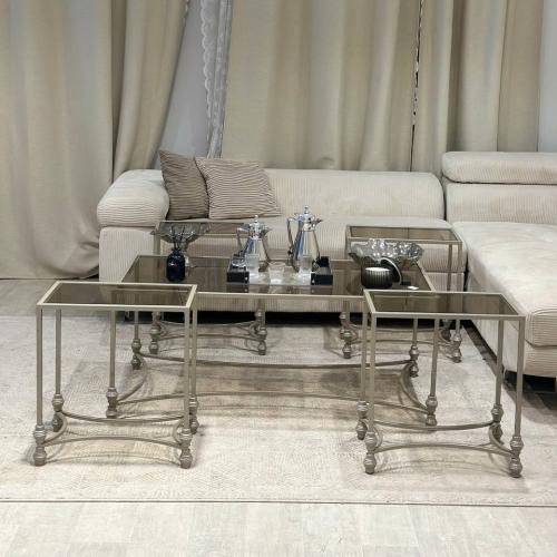 طقم طاولات لون شمباني 1×4 خدمة – سطح زجاج بني شفاف