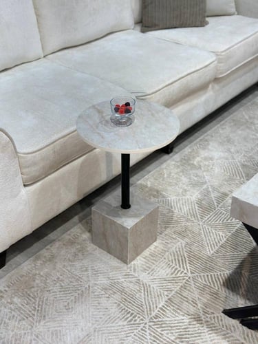 طقم طاولة ضيافة مع 4 طاولات خدمة بديل الرخام