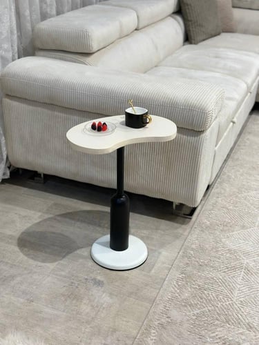 طاولة خدمة حديد أسود سطح خشب بيج - بتصميم فاخر وأن...