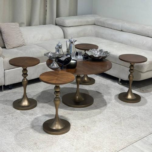 طقم طاولات سطح خشب قشرة جوز قواعد لون نحاسي