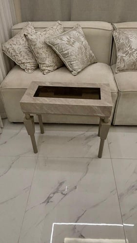 طقم طاولات بديل رخام شمباني مع 4 طاولات خدمة *عروض