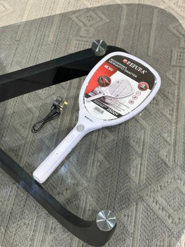 مضرب نامس كهربائي