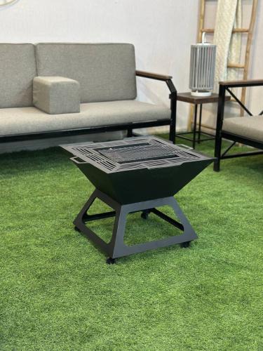 منقل مربع مع كفرات - بتصميم عصري