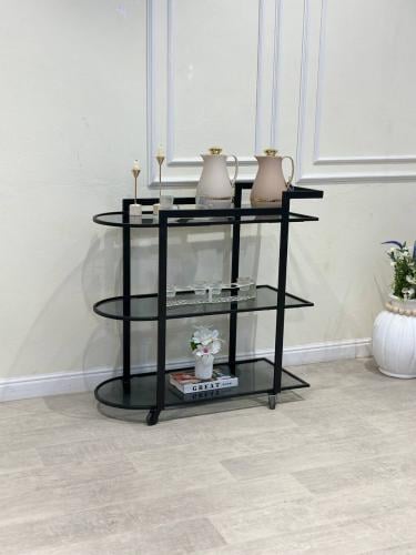 عربية تقديم ضيافة بثلاثة أدوار – تصميم ملكي فاخر