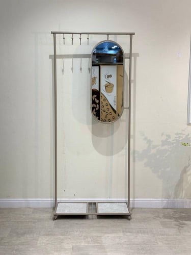 علاق عبايات حديد بلون شمباني فاخر مع قاعدة سيراميك...