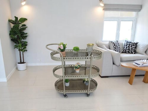 عربة ضيافة ترولي