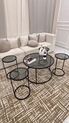 طقم طاولات ضيافة 5 قطع بسطح زجاج أسود فاخر