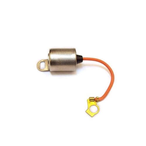 موصل كهرب المكثف