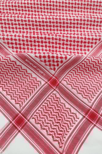 شماغ أحمر شماغ ايمانويل انقارو