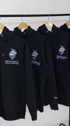 هودي القلب بحر مع حوت