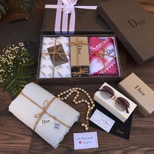 بكج ملكي ديور(DIOR) المميز