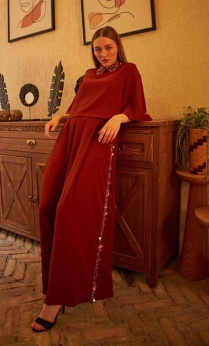 Bella طقم كريب مشكوك يدوياً طوبي