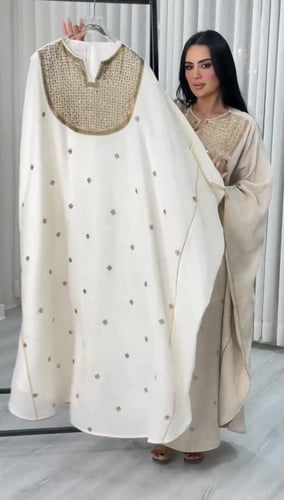 جلابية لينن فراشة بشك على الصدر