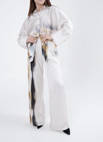 طقم حرير صيفي سكري بتمويجات