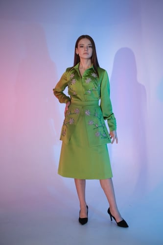 BIRGUL طقم ميدي حرير ساتان بشك يدوي "فستقي"