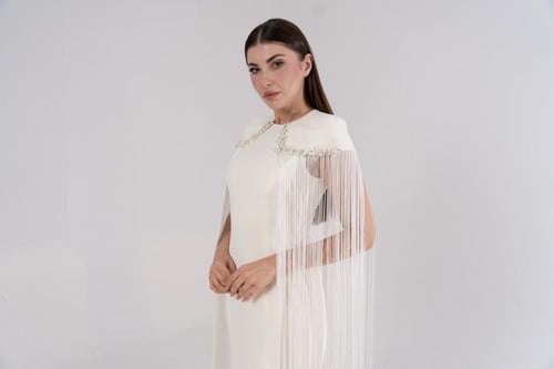 ONGUN فستان سهرة بهدب وتطريز أبيض