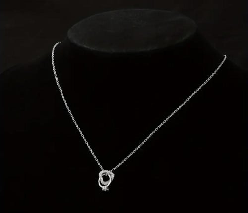 سلسال خاتم وقلب