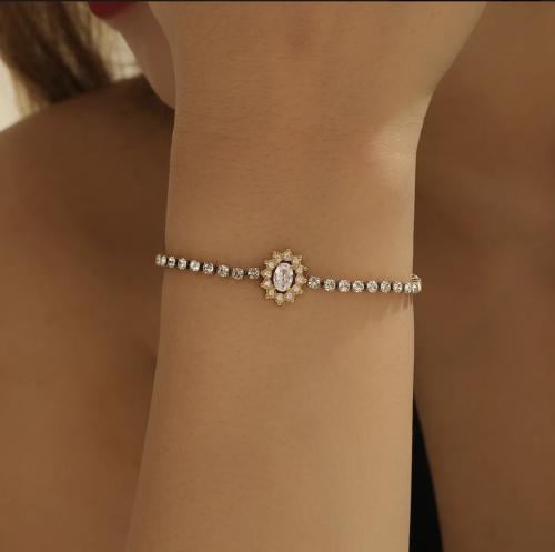 اسوارة flower ذهبي