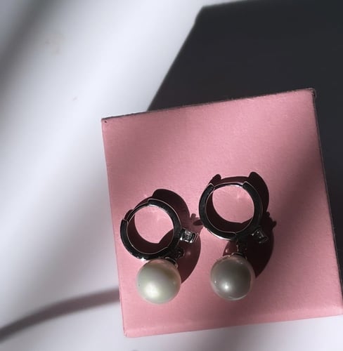 اقراط اللؤلؤ