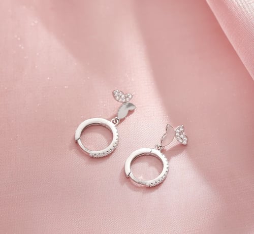 اقراط فراشه