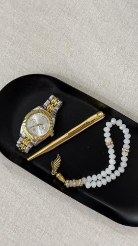 بكج ابيض وذهبي