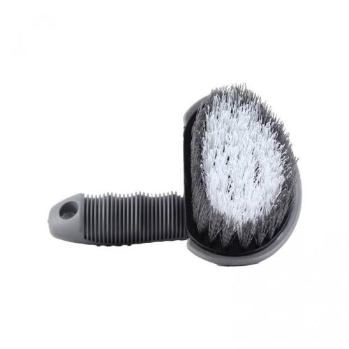 فرشاة العناية بالإطارات