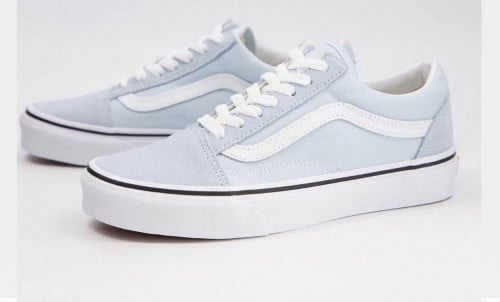 حذاء من vans
