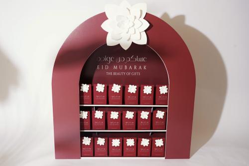 ستاند مع عيديات Soft Breeze