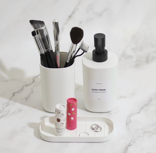 عيدية لحظات نظيفة | Clean Moments (التغليف الأخضر)