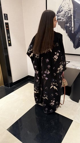 نص بشت مطرز