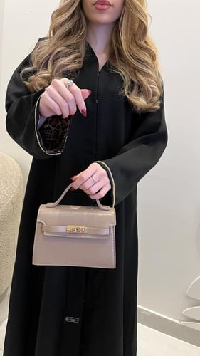 عباية تايقر