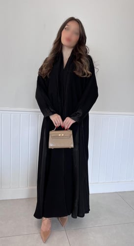 عباية امل كلوش