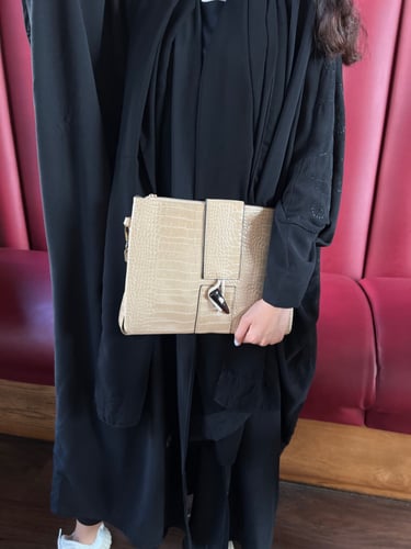 باوتش عدة الوان