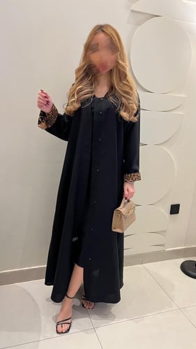 عباية تايقر