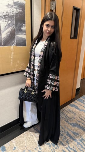 عبايه ريما كلوش