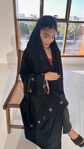 فيونكة عادي