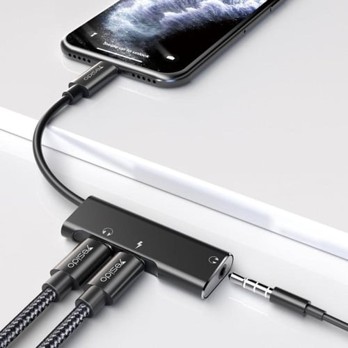 وصله ايفون لايتنينج 3 في 1 مدخل سماعة ومدخل شاحن م...