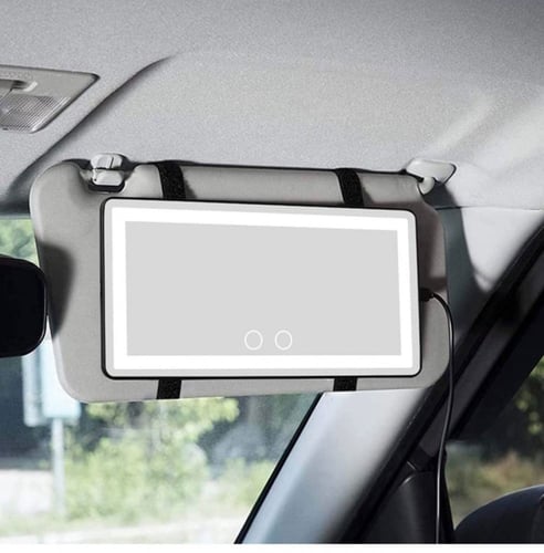 مرآة مضيئة في شماسة السيارة