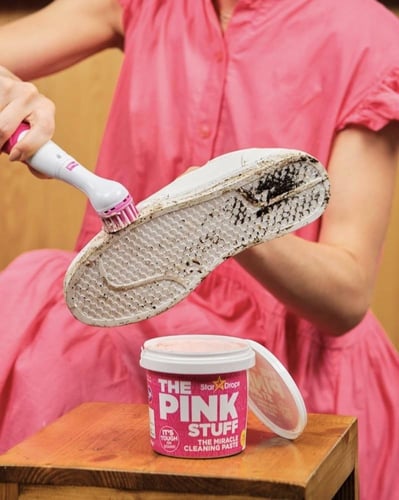 ذا بينك ستاف _ مجموعة فرشات التنظيف ب 4 رؤوس تعمل...