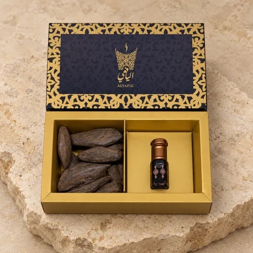 A mixture of fragrant oud + Moroccan oud infused