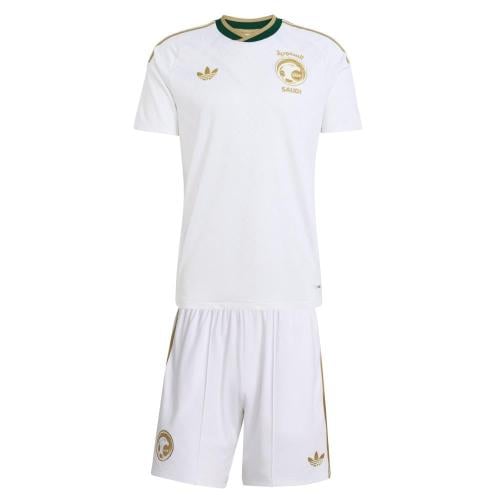 طقم المنتخب السعودي الاحتياطي الأبيض الجديد 2026