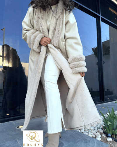 فروه نسائيه انيقه مصنوعه من الجلد بلونه البيج الأن...