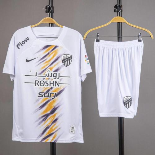 طقم الاتحاد الجديده اللون الابيض الاحتياطي 2025